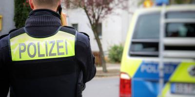 Polizeibeamten, Buttelstedt, Beamten, Jährige, Fahrzeugführer, Kreisstraße, Verkehrskontrolle, Unbelehrbarer, Nermsdorf