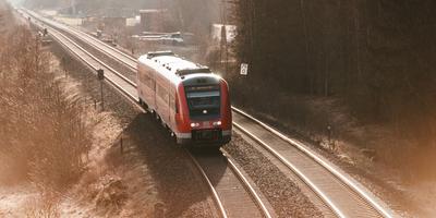 Bahn, Brückenarbeiten, Deutsche, Dezember, Fahrplanänderungen, Fahrgäste, Biberach, Württemberg, Züge, Baden